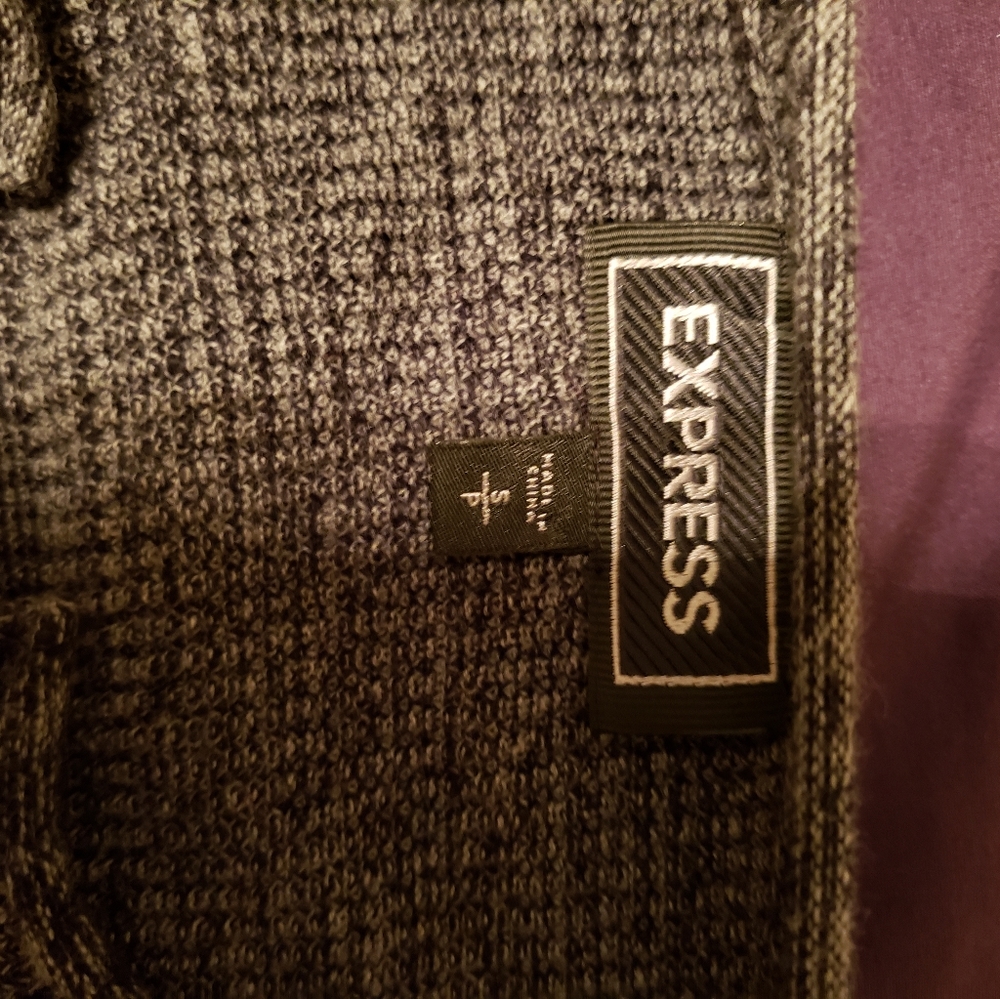 Express sweater - Picture 3 of 4
